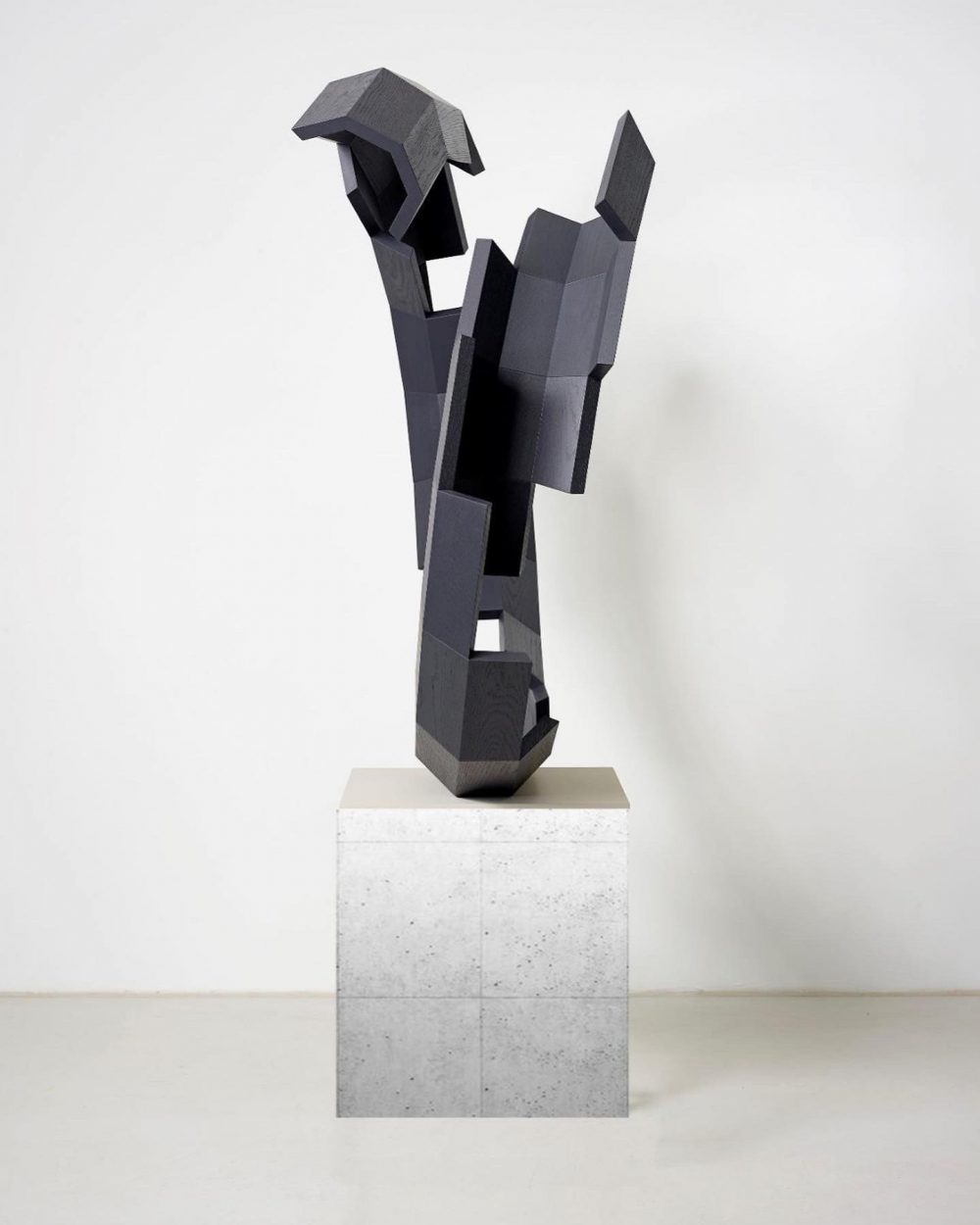 Roman Pfeffer: Stripped bare Mazzocchio III, 2022, Stahl, 221 x 144 x 67cm, Gewicht: 160 kg